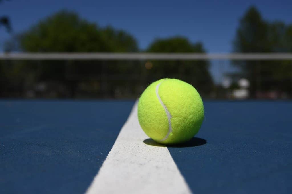 Diana Shnaider begejstrer i Rom med dristigt drop shot mod Elise Mertens