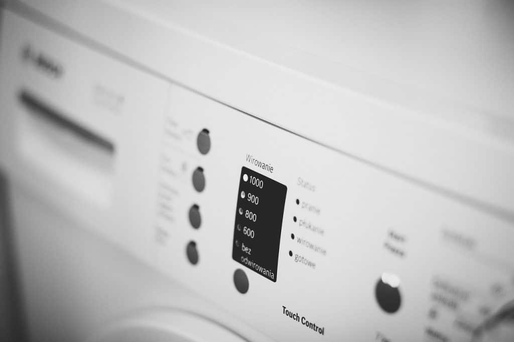 Revolutionerende teknologiske trends: Kunstig intelligens, bæredygtig energi og blockchain fører an i fremtidens innovation
