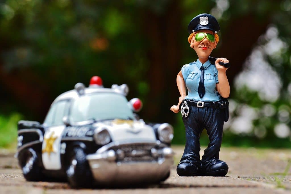 Politiets nattelivskontrol afslører flere lovovertrædelser i Roskilde og Køge i weekenden