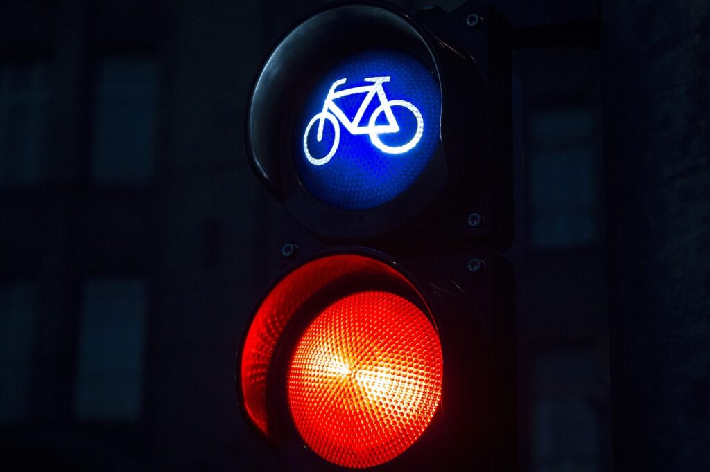 Nordsjælland: Trafikulykke i Hillerød og større narkofund i Værløse