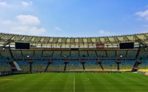 Lyngby og B93 mødes igen efter 24 år: Klar til intens kamp på Østerbro Stadion