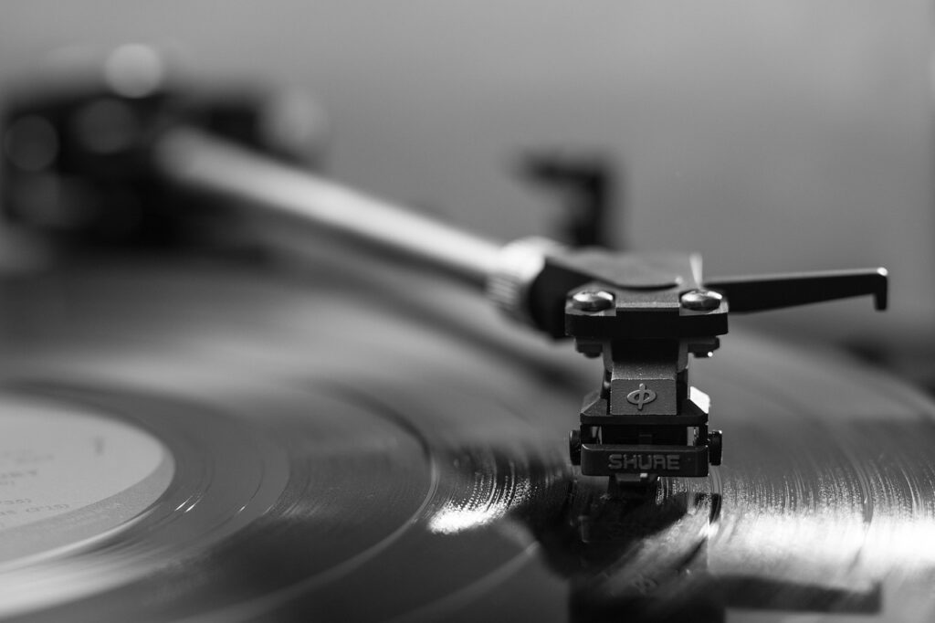 Record Player G24eeb5317_1280 1024x682